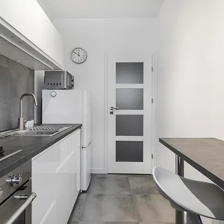 Four Lions - Billberry