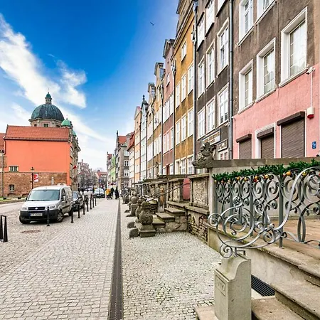 Four Lions - Billberry Apartment