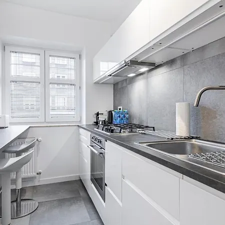 Four Lions - Billberry