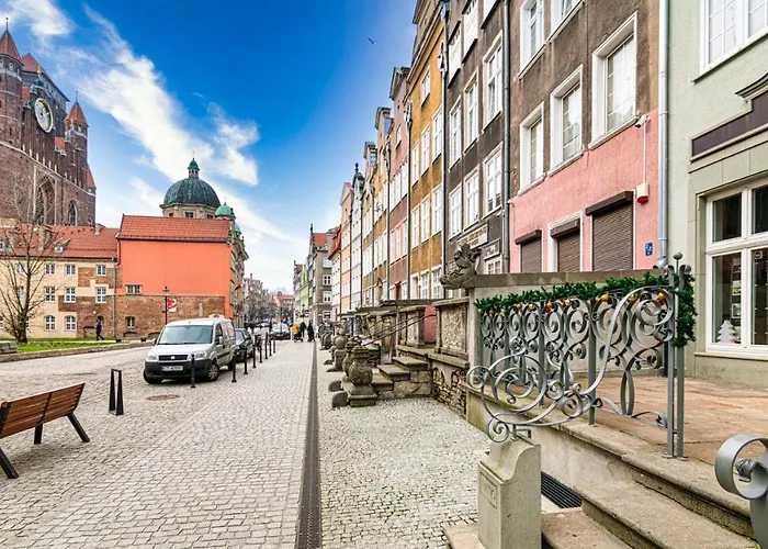 Four Lions - Billberry アパート