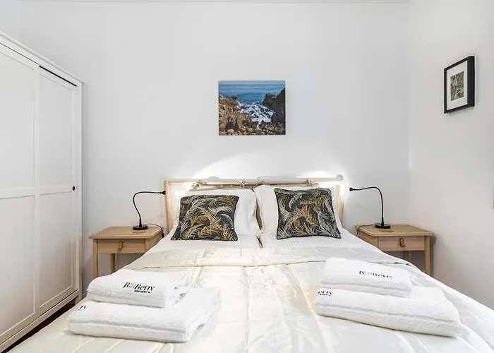 Four Lions - Billberry