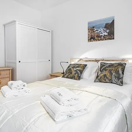 Four Lions - Billberry *