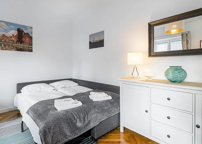 Four Lions - Billberry Danzig